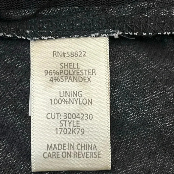 Max Studio women’s black and white blouse size large - Picture 10 of 10